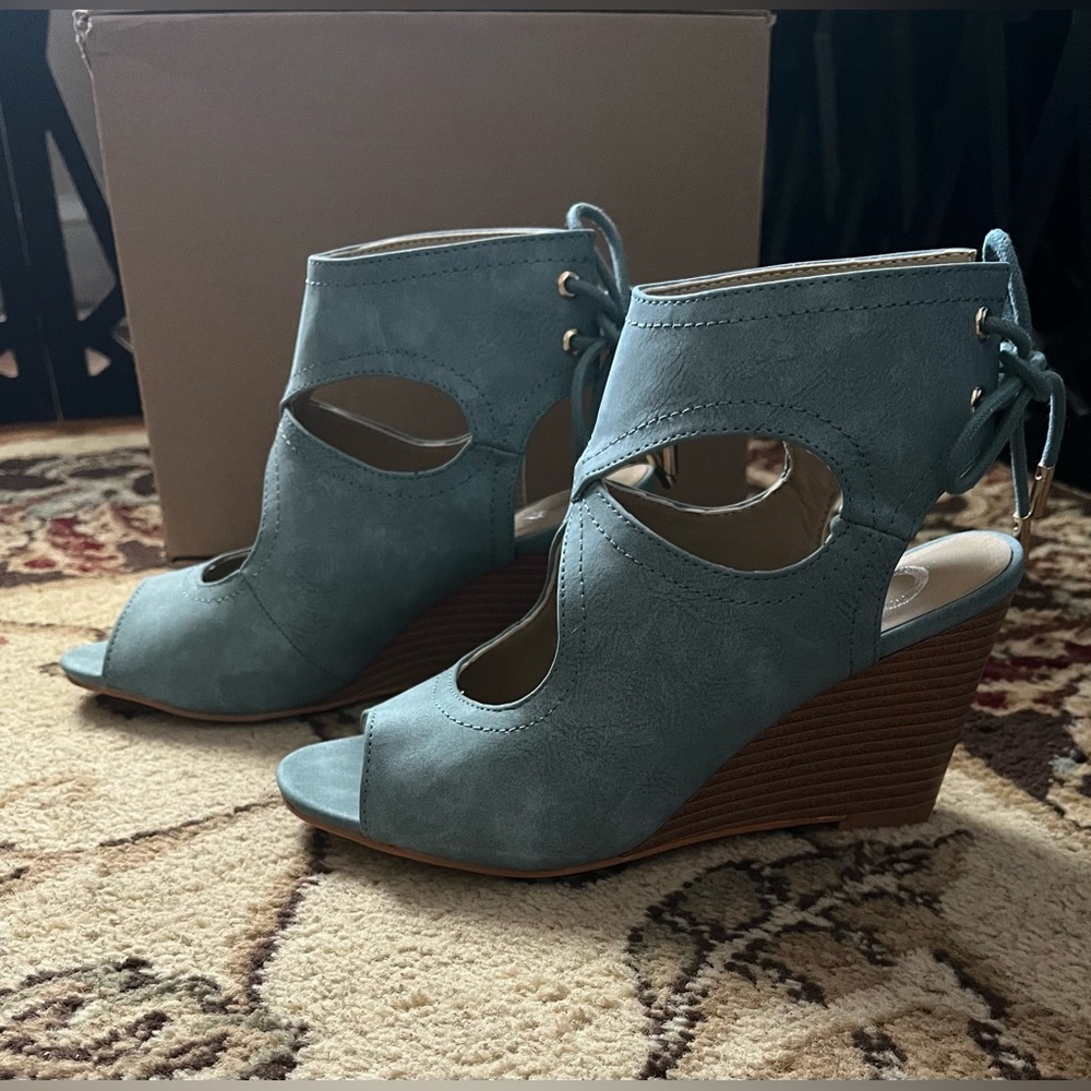 Journee Collection Camia Blue Wedges Size 7 New In Box